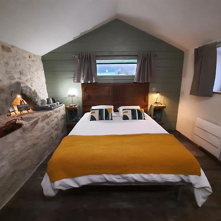 Le Val Du Pech Chantant Chambres D'Hotes Pern Экстерьер фото
