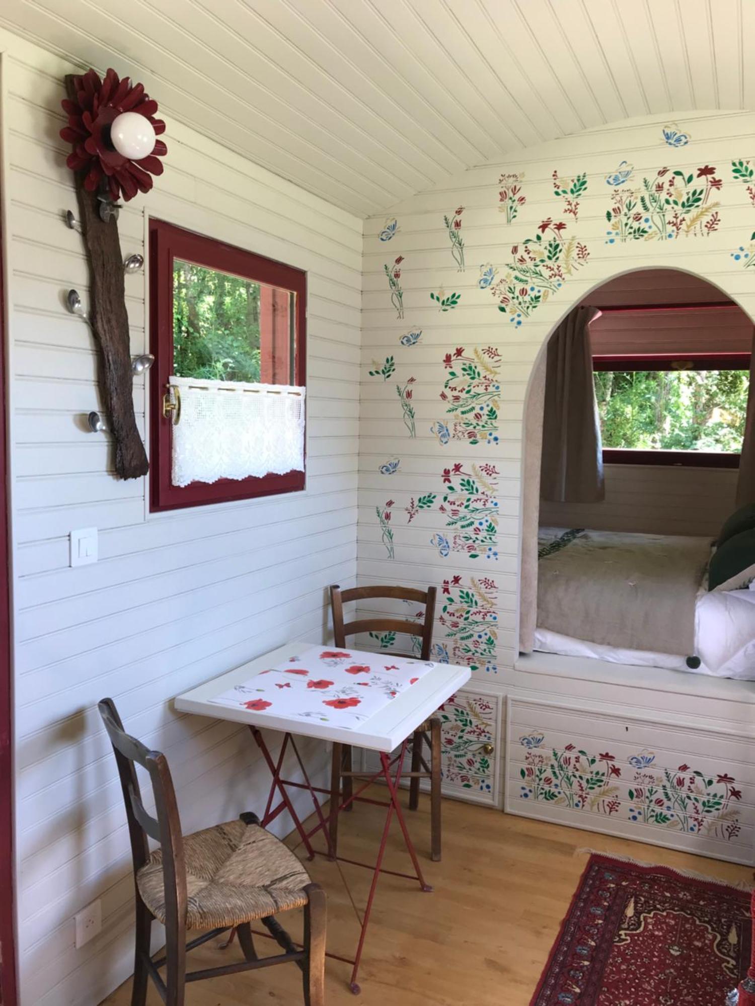 Le Val Du Pech Chantant Chambres D'Hotes Pern Экстерьер фото