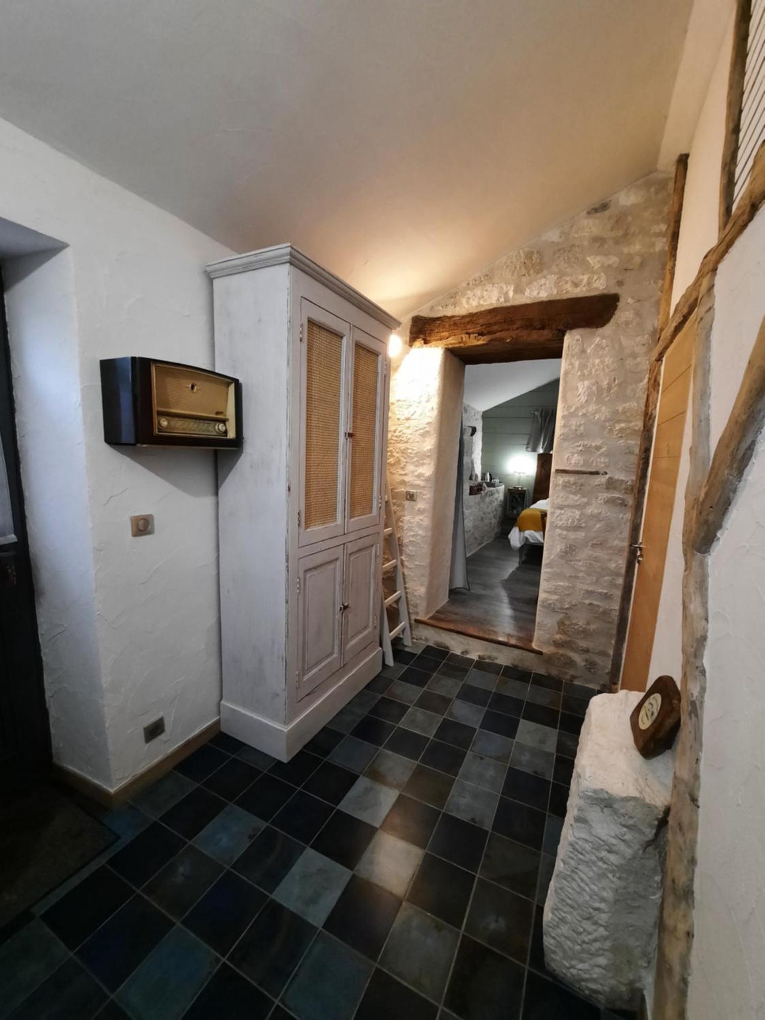 Le Val Du Pech Chantant Chambres D'Hotes Pern Экстерьер фото