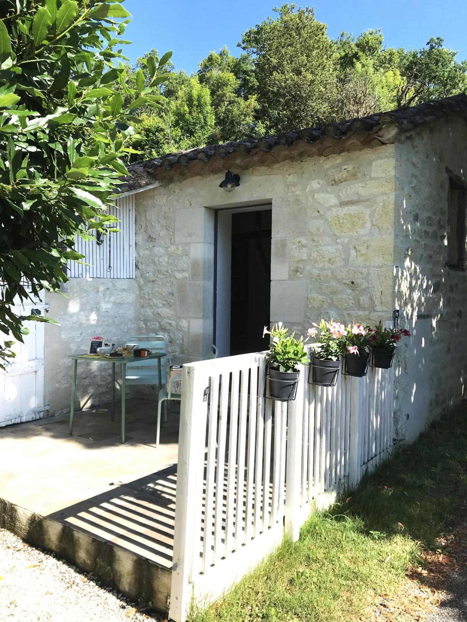 Le Val Du Pech Chantant Chambres D'Hotes Pern Экстерьер фото